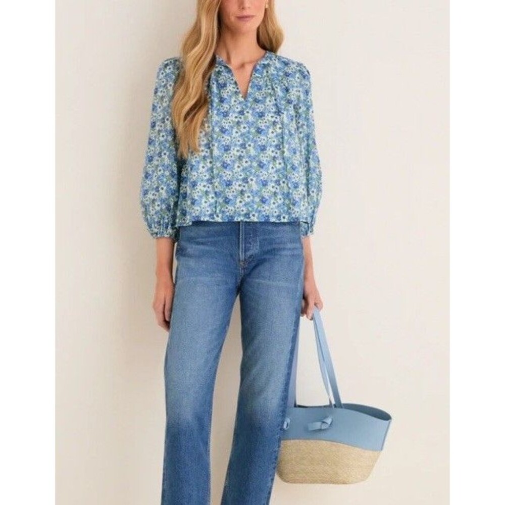 Hyacinth House Tuckernuck Forget Me Not Floral Petunia Blouse M Women’s
